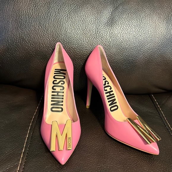 Moschino M logo leather high heels NWB - Picture 2 of 8